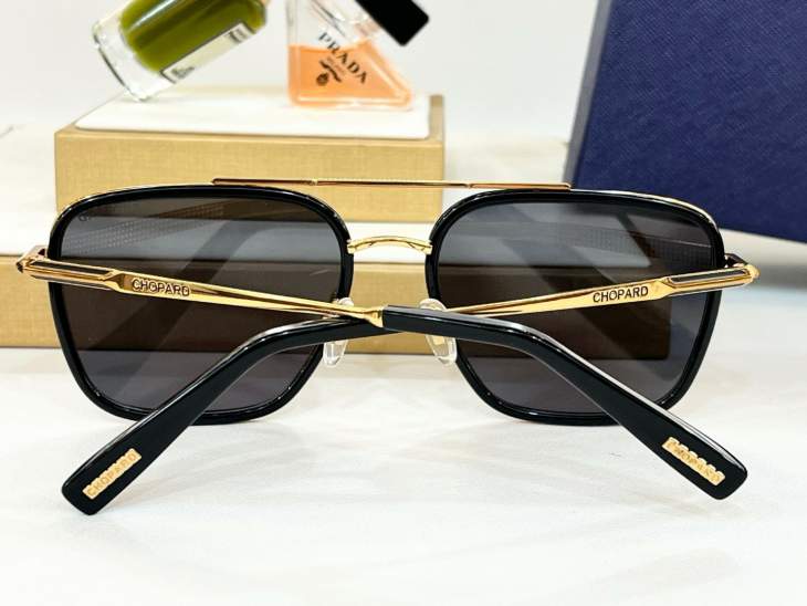 Picture of Chopard Sunglasses _SKUfw66525877fw